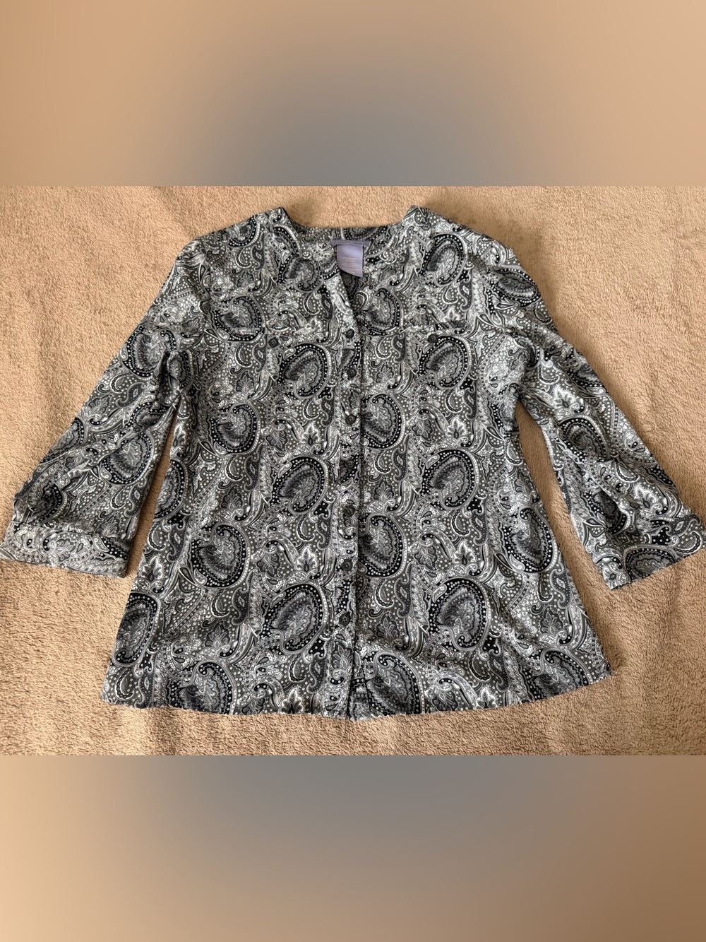 Black & White Paisley Button-Front top